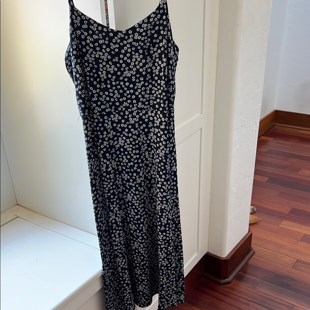 Black and White Sleeveless Spaghetti Strap Maxi Sundress